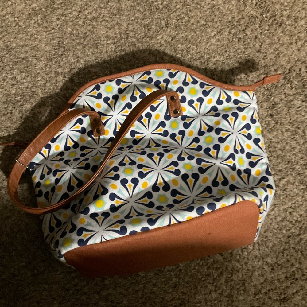 Fit & Fresh insulated tote bag.